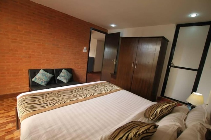 Room 26 of 78