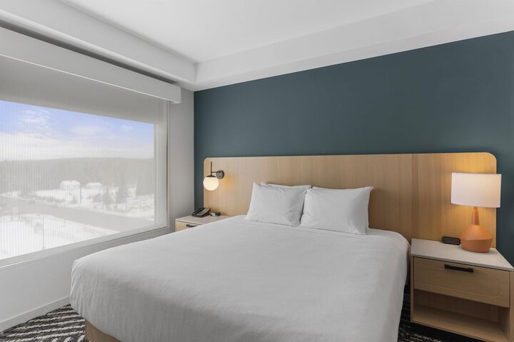 Room 47 of 103