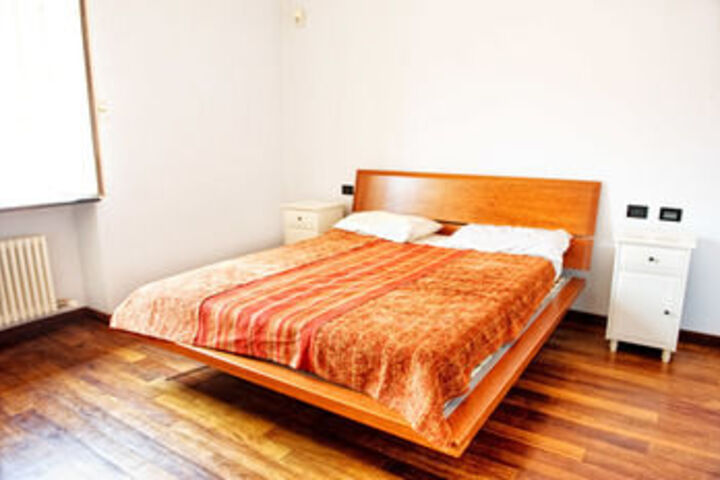 Room 19 of 68