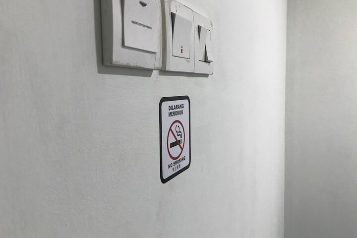 Room 5 of 28