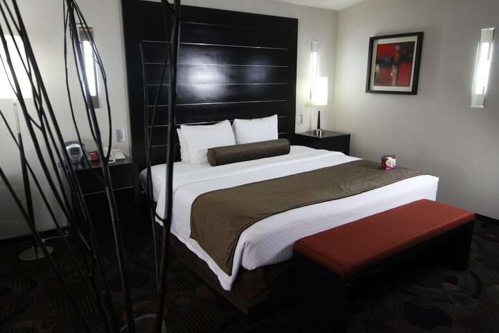 Room 15 of 78