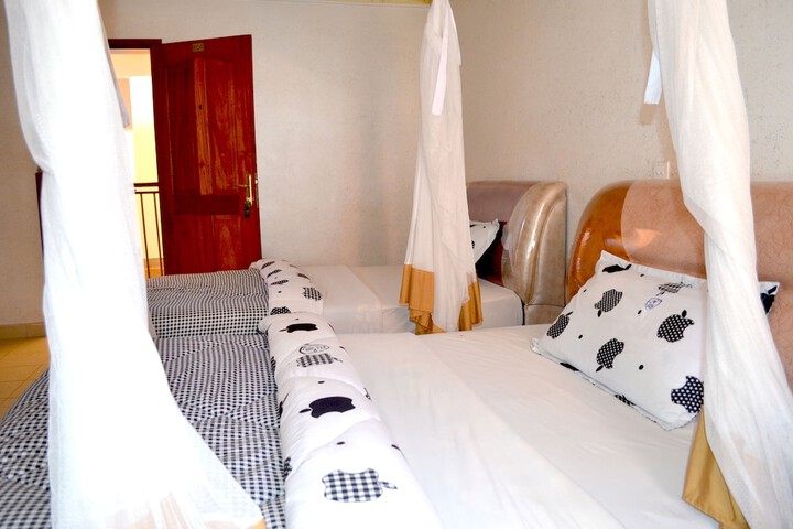 Room 9 of 64