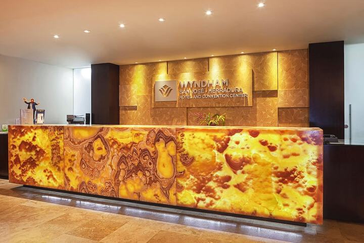 Guest Lobby