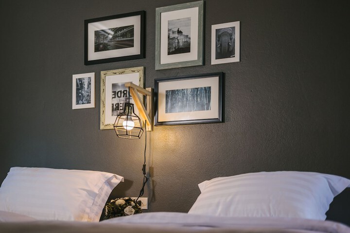 Room 8 of 63
