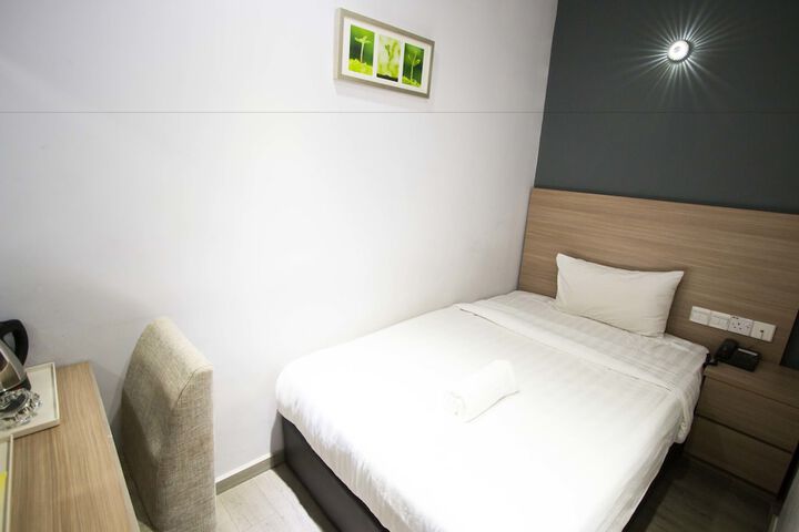 Room 9 of 51