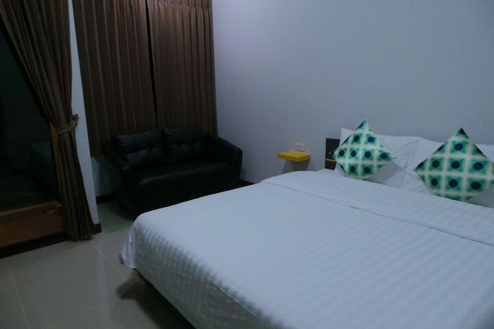 Room 3 of 31