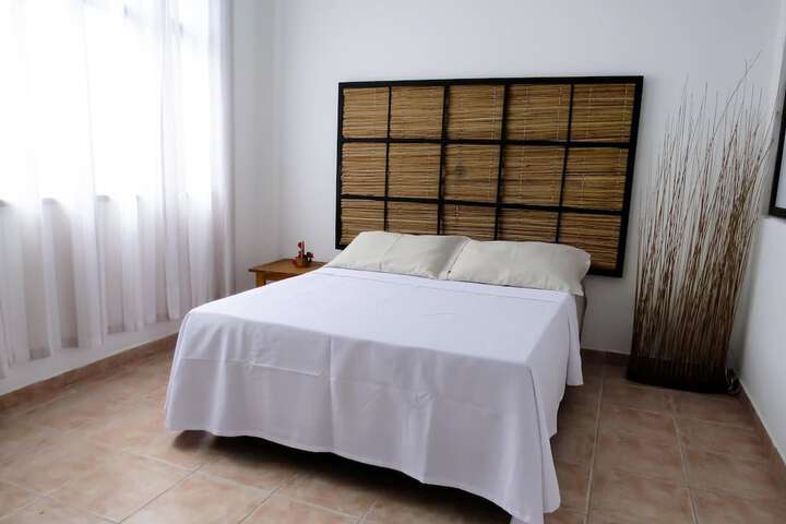 Room 65 of 143