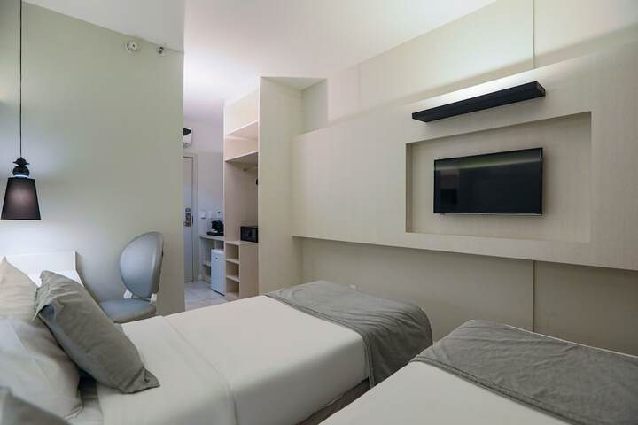 Room 12 of 46