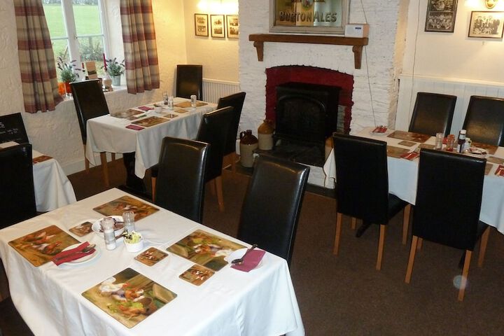 MID WALES INN