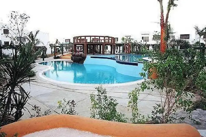 Pool 9 of 16