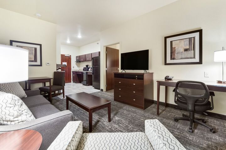 Room 28 of 73