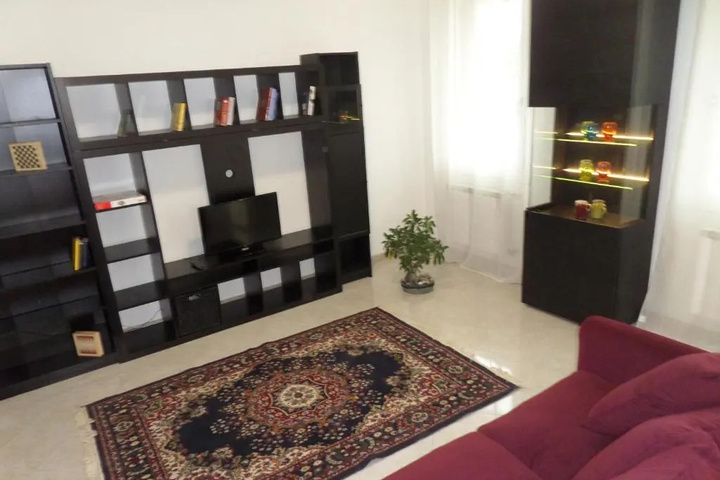 Room 2 of 17