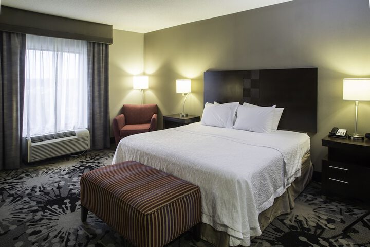 1 King Bed (23 of 24)