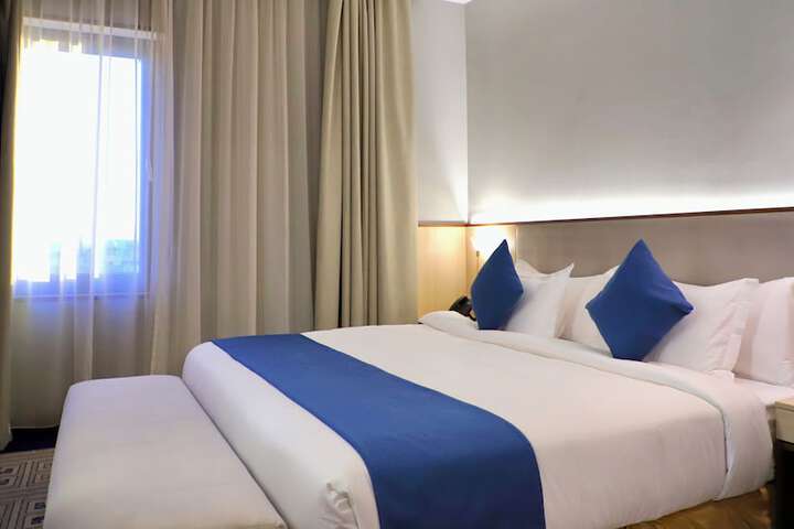 Room 20 of 82