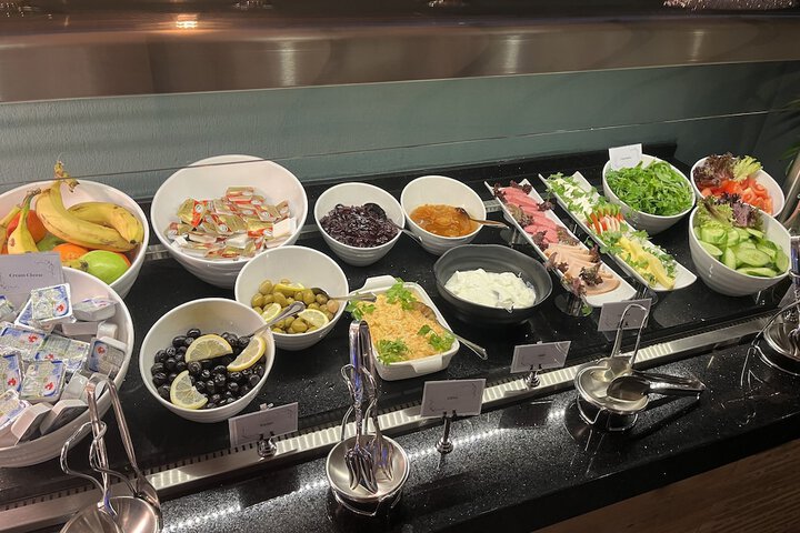 Dining 44 of 64