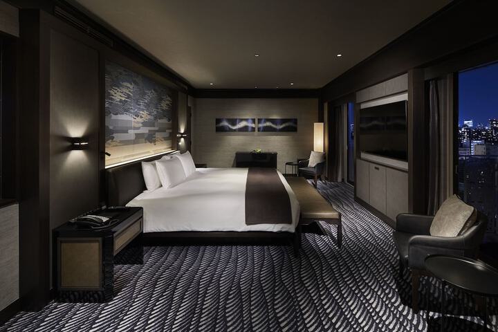 Room 26 of 239