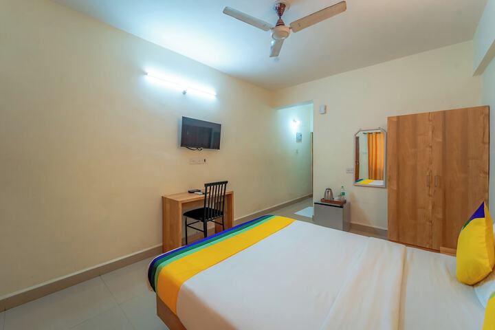Room 8 of 41