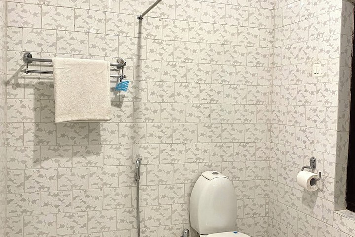 Room 27 of 84