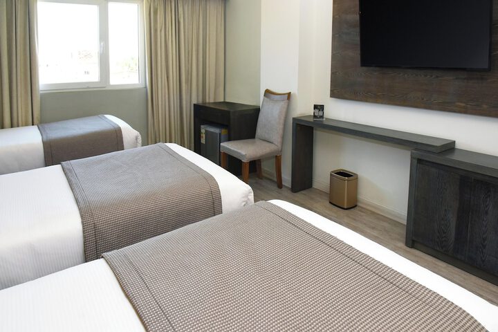 Room 17 of 41