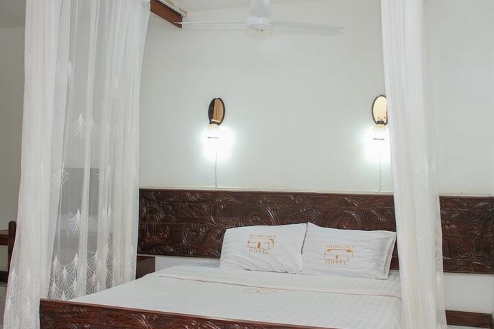 Room 3 of 4