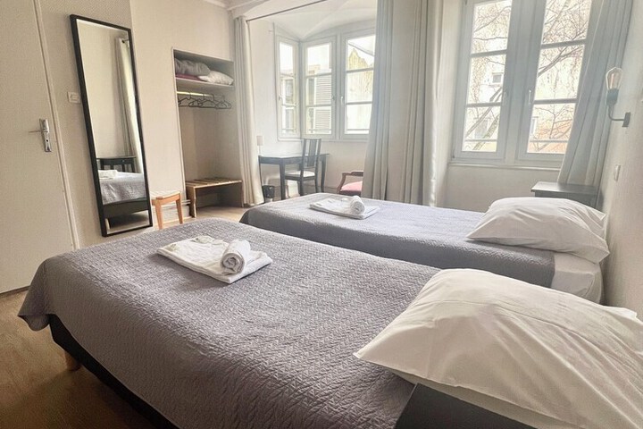 Room 40 of 60