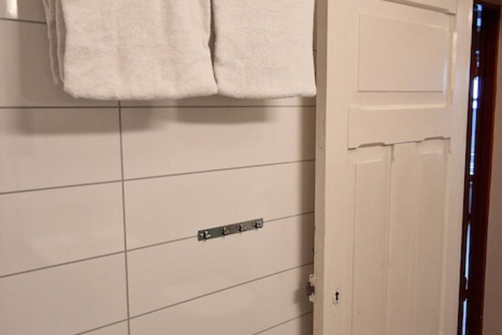Room 77 of 109