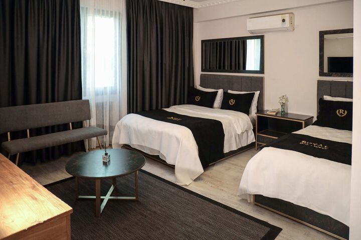 Room 36 of 71