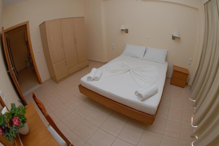 Room 20 of 35