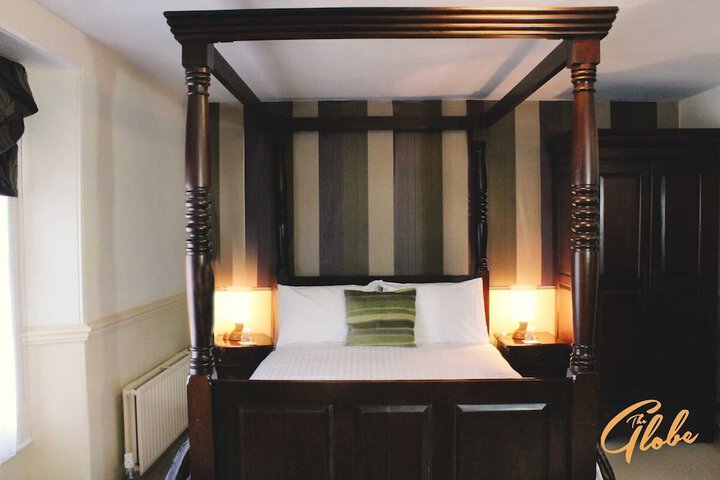 Room 3 of 25