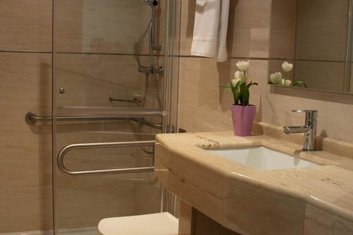 Clean Restrooms