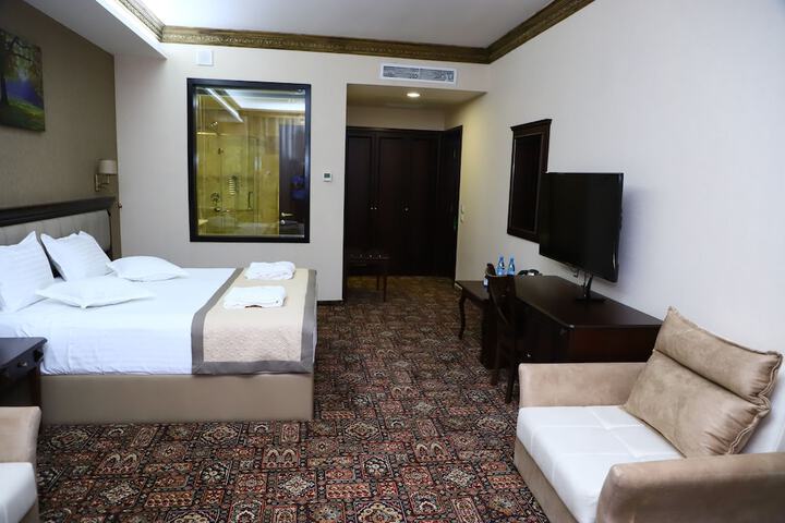 Room 3 of 50