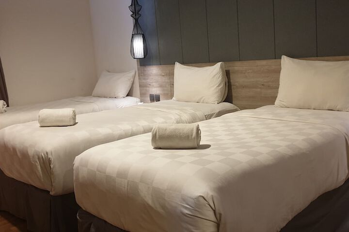Room 11 of 43