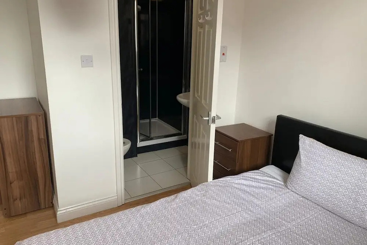 Newcastle en-suite