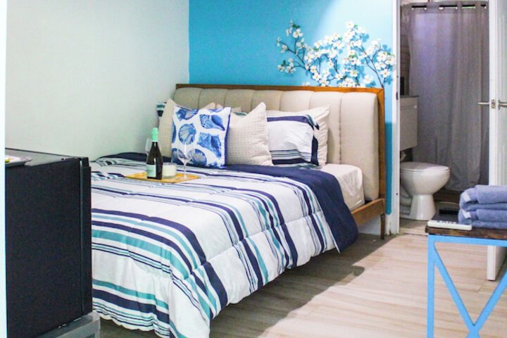 Room 13 of 20