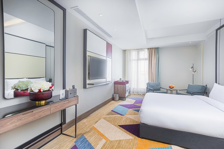 Room 26 of 53