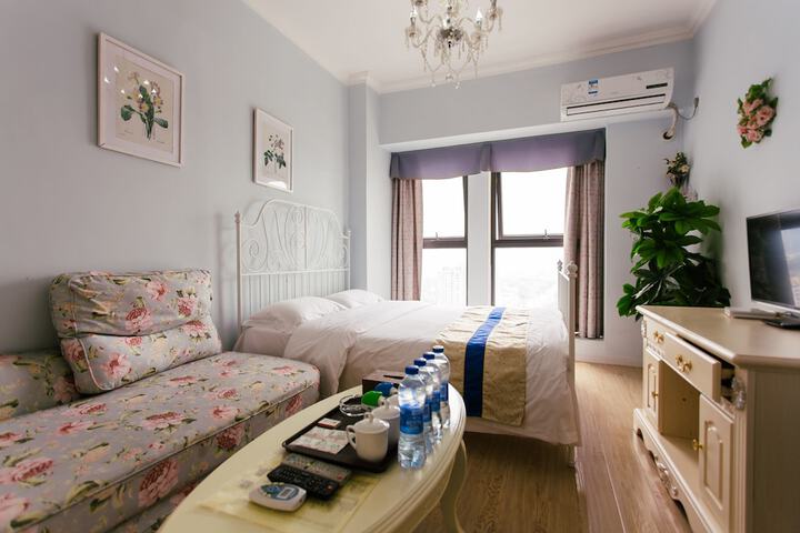 Room 5 of 36