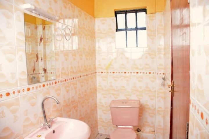 Room 17 of 25