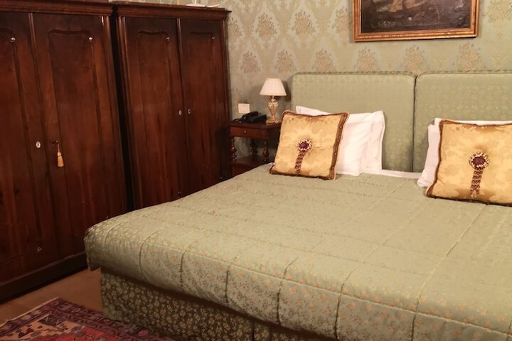 Room 14 of 81