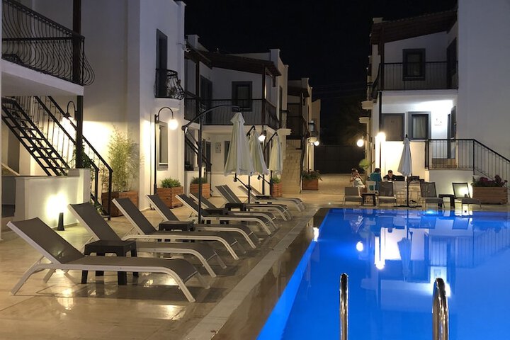 Hotel 72 of 76