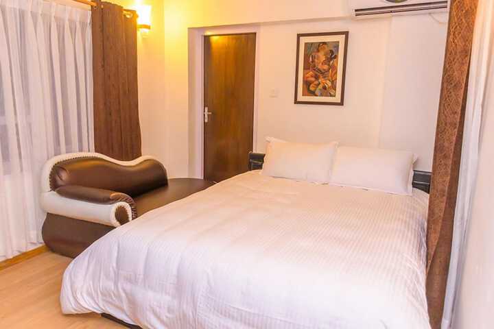 Room 15 of 16