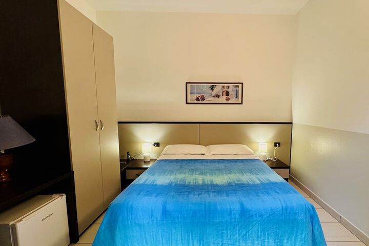 Room 25 of 52