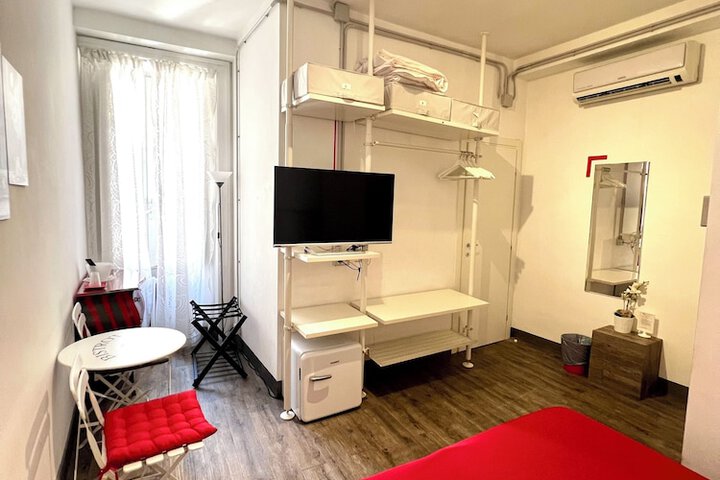 Room 16 of 58