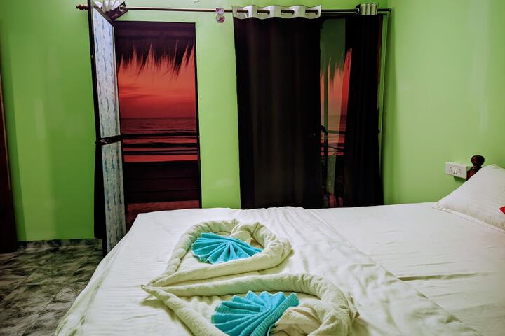 Room 11 of 23