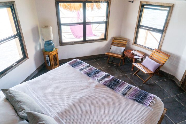 Room 47 of 98