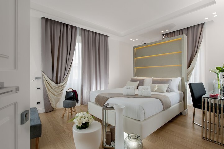 Room 8 of 36
