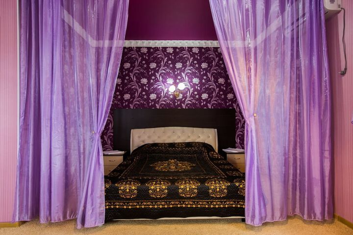 Room 12 of 63