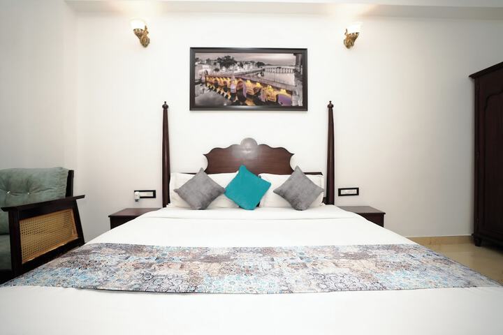 Room 15 of 86
