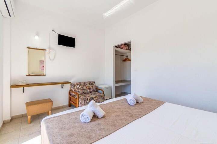 Room 43 of 117