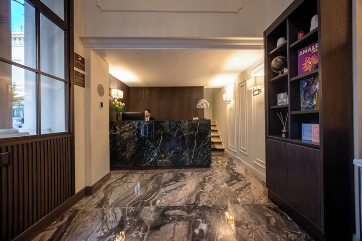 Hotel Interior 11 of 47