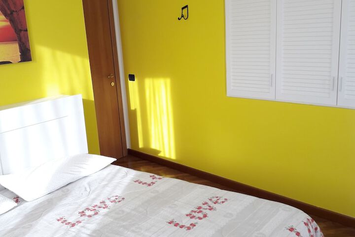 Room 15 of 117